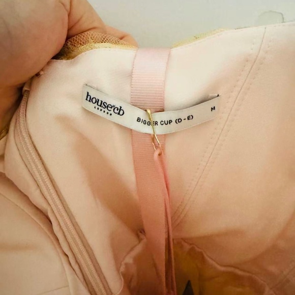 House of CB Madame Gold Metallic Lace Strapless Tulle Midi Gown Size M bigger cu - Picture 3 of 11